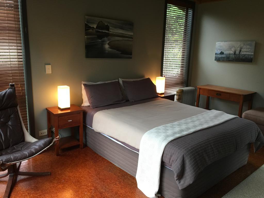 Piha Beachstay Accommodation Buitenkant foto